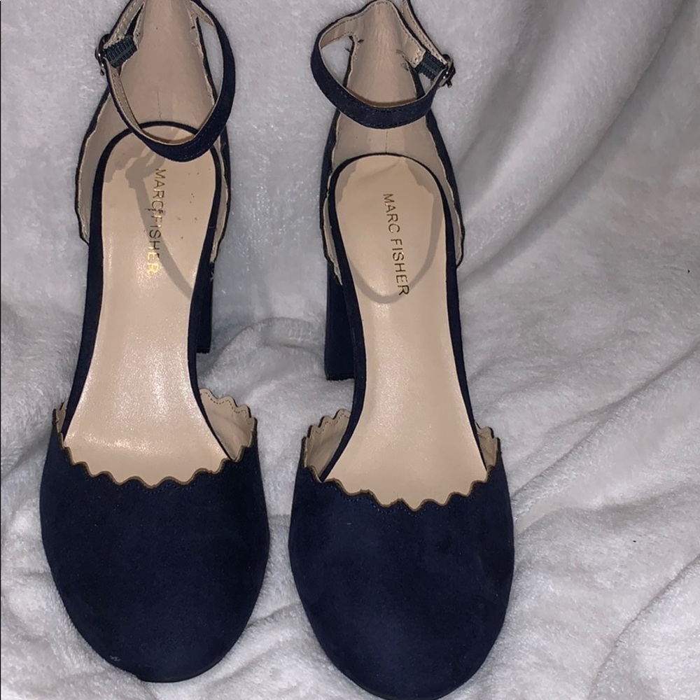 Marc Fisher navy blue size 9